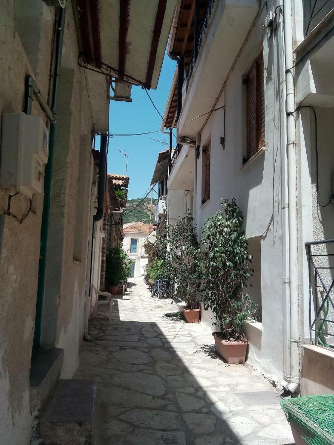 Nafpaktos Old Town Lägenhet Exteriör bild